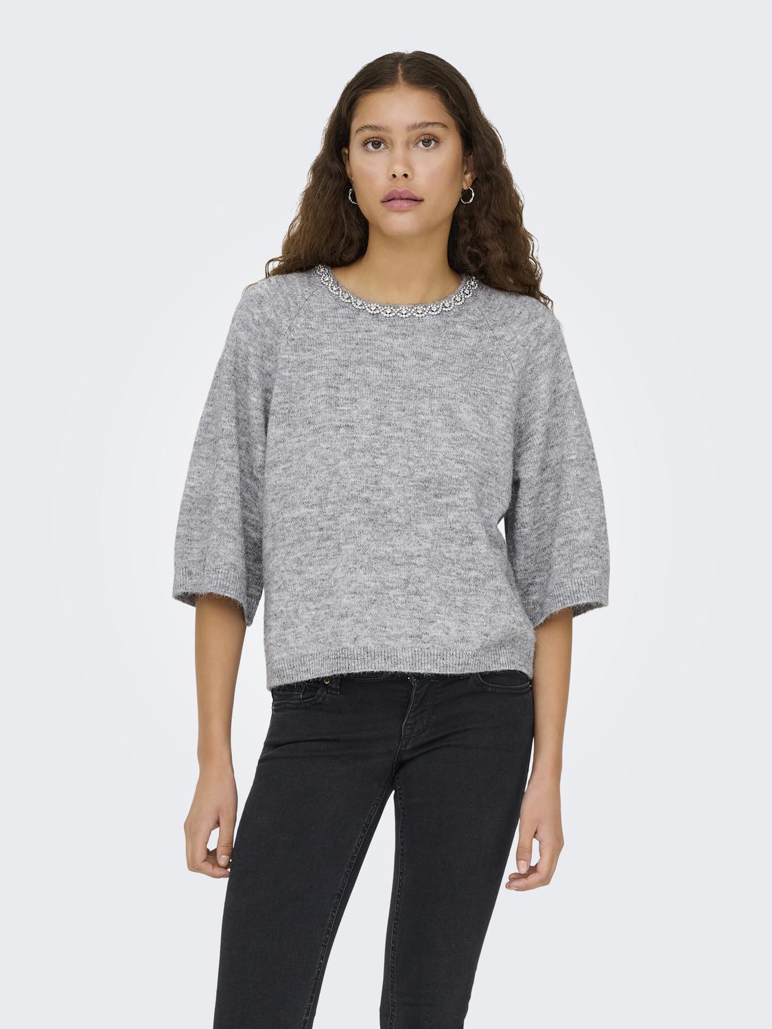 model_shot-front